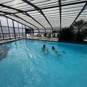 Camping Mobil Confort Xl,camping La Pommeraie, Piscine Et Ocean, Concarneau Et Pont Aven, Trégunc